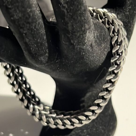 Dark Silver Tone Metal Bracelet with Magnetic Closure - Picture 9 of 11